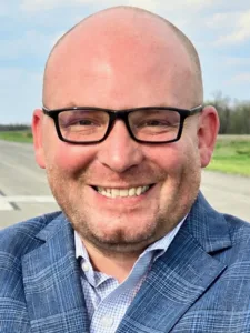 Dennis named manager of Mid-Ohio Valley Regional Airport
